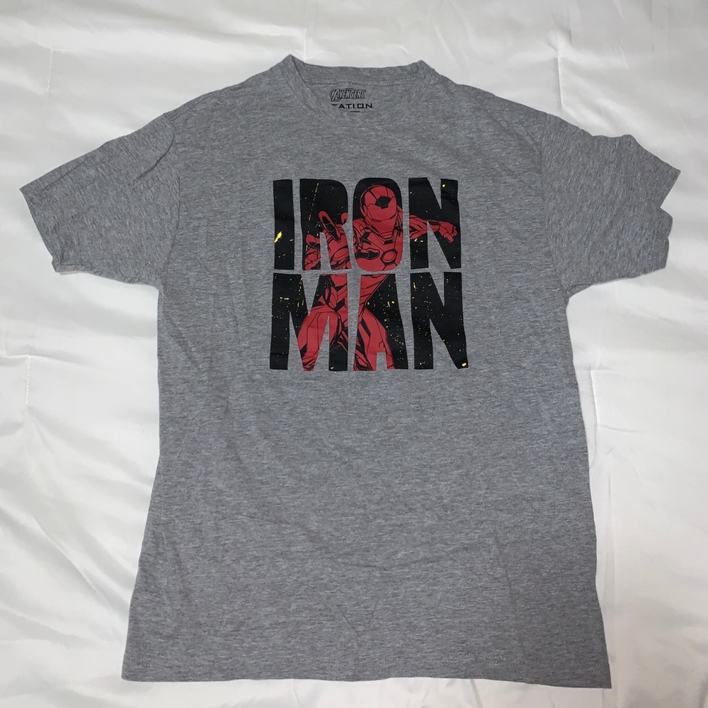 Iron Man Short Sleeve Shirt Medium Gray